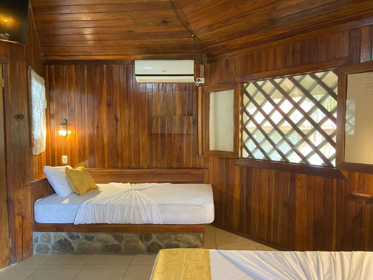 Bungalows Malu Cahuita Exterior photo
