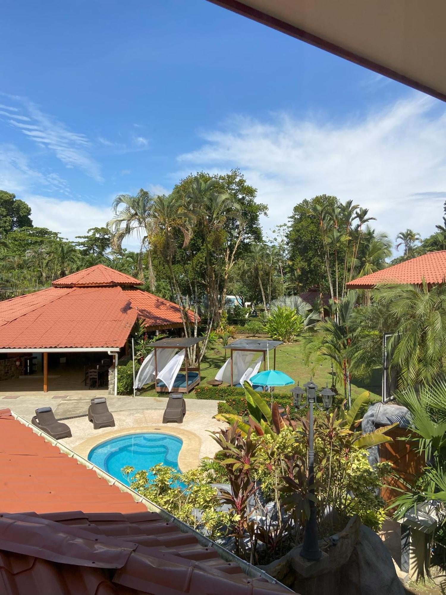 Bungalows Malu Cahuita Exterior photo