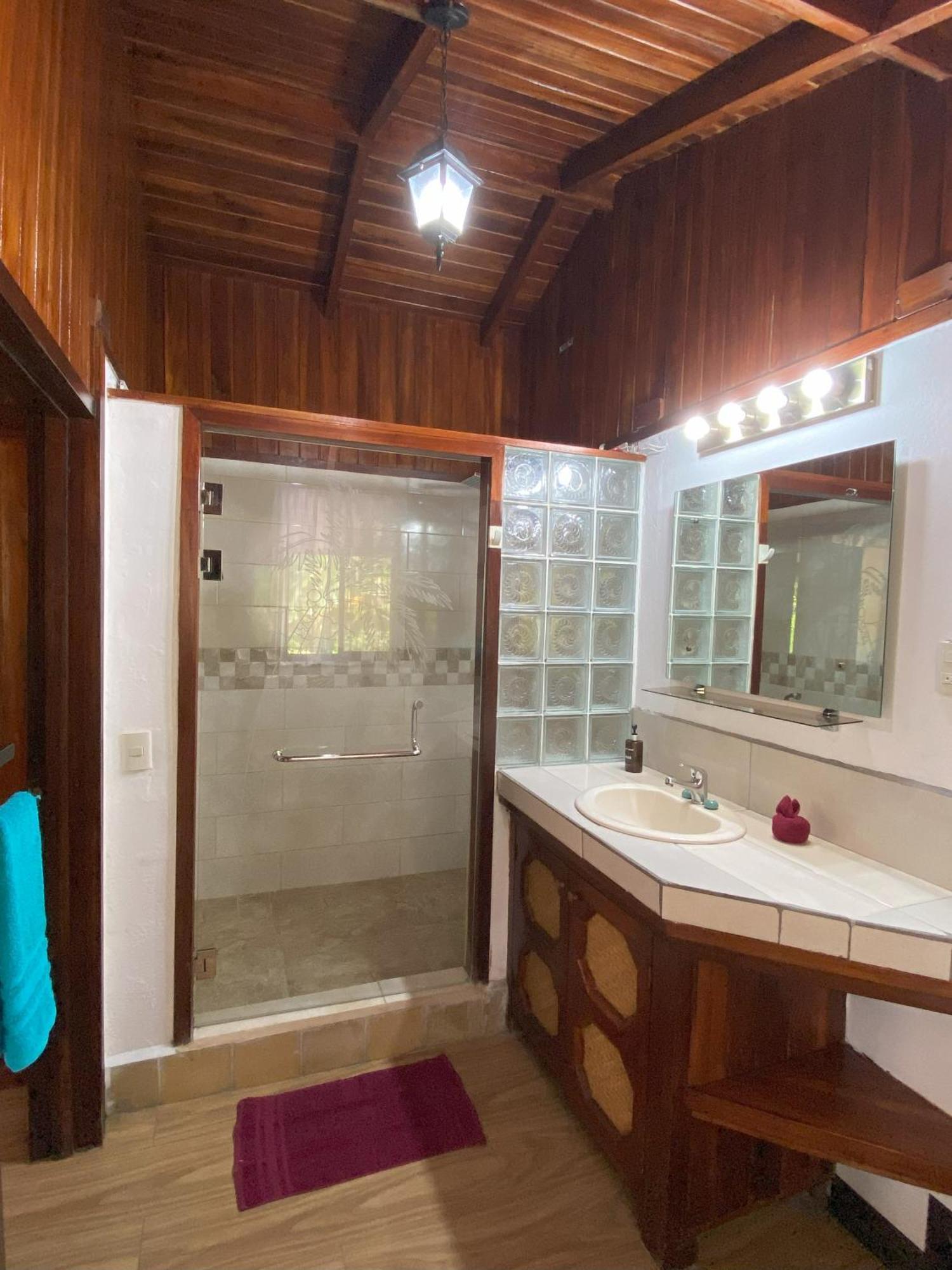 Bungalows Malu Cahuita Exterior photo