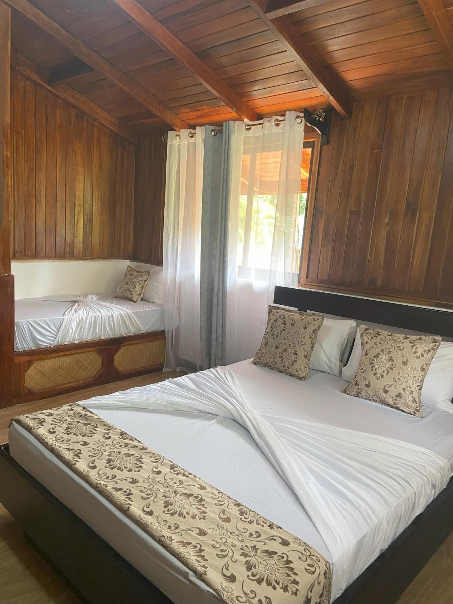 Bungalows Malu Cahuita Exterior photo